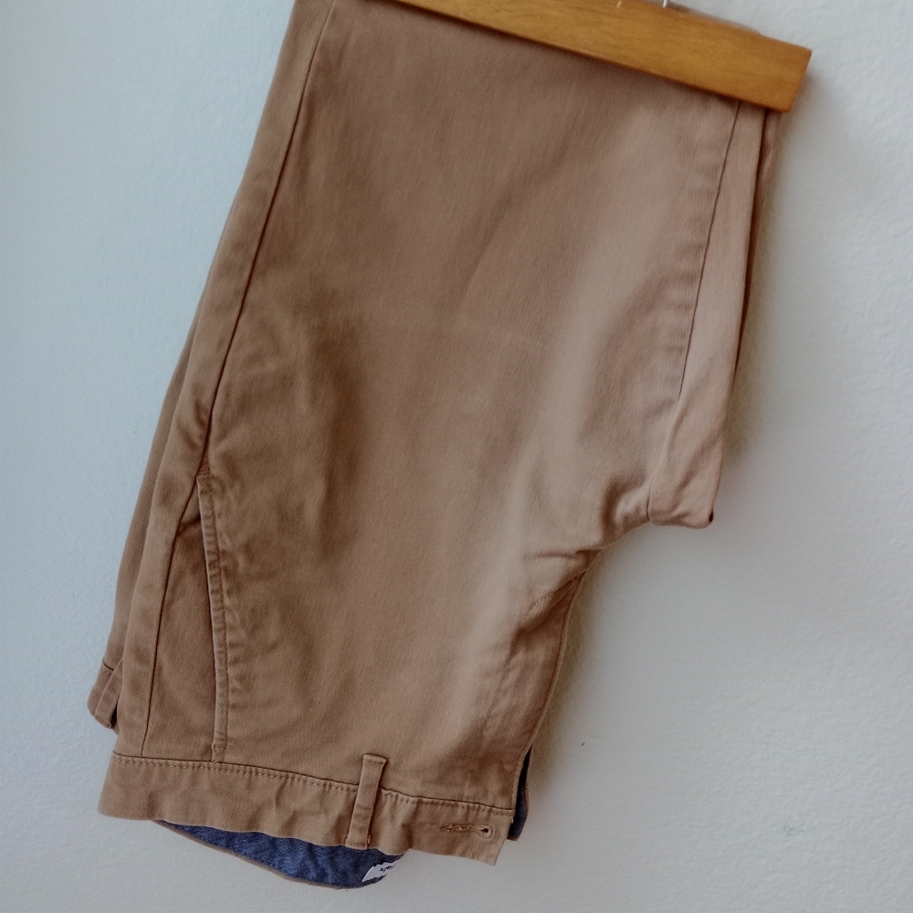 Amazon essentials men's khakis - Picture 3 of 10